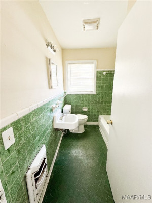 1246 E AUDUBON Road