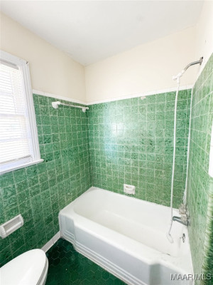 1246 E AUDUBON Road