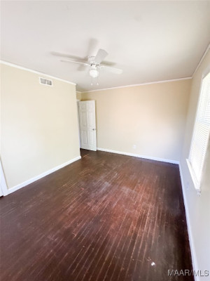 1246 E AUDUBON Road