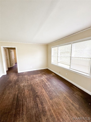 1246 E AUDUBON Road