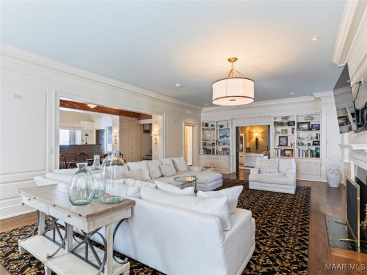 2333 Woodley Road
