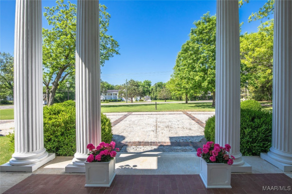 2333 Woodley Road