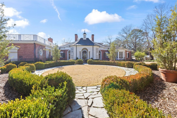 2333 Woodley Road