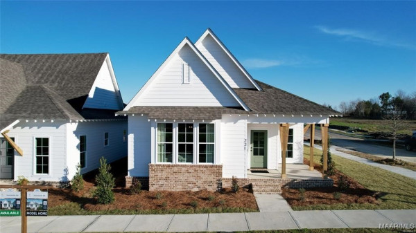 78 Ivy Avenue