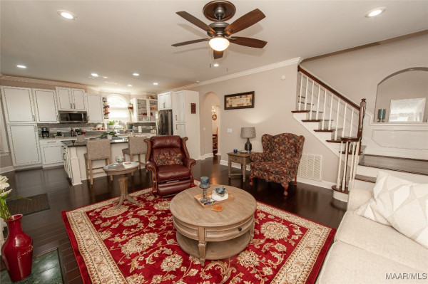 106 Craig Circle