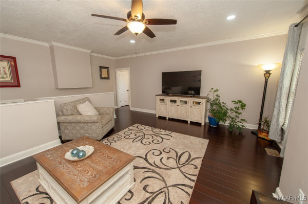 106 Craig Circle