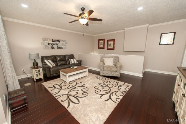106 Craig Circle