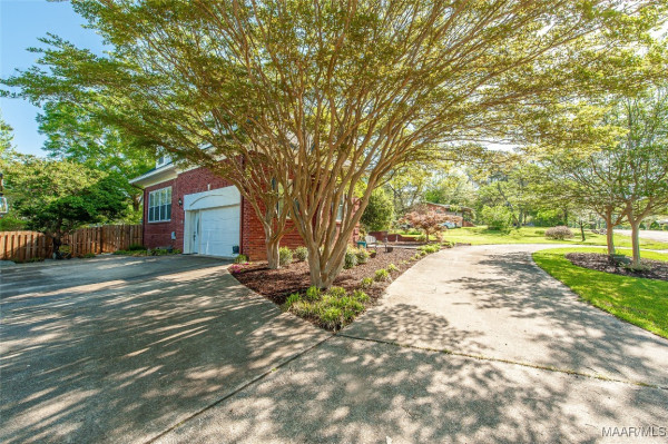 106 Craig Circle