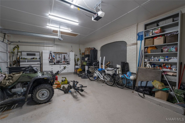 8185 Taylor E