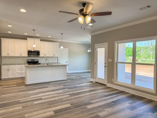 3990 Deatsville Highway