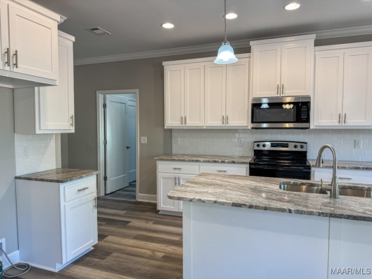 3990 Deatsville Highway