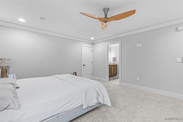 8478 ROCKBRIDGE Circle