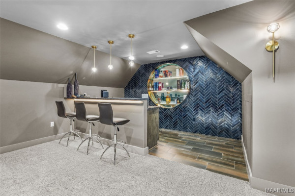8478 ROCKBRIDGE Circle