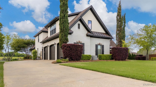 8478 ROCKBRIDGE Circle