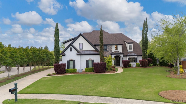 8478 ROCKBRIDGE Circle