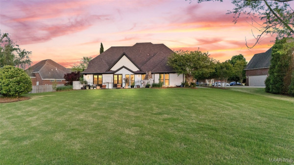 8478 ROCKBRIDGE Circle