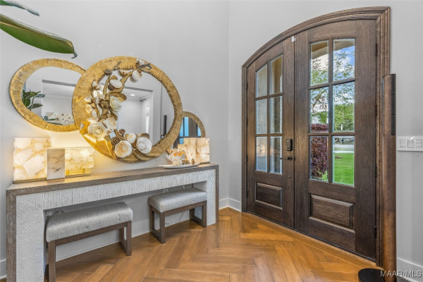 8478 ROCKBRIDGE Circle