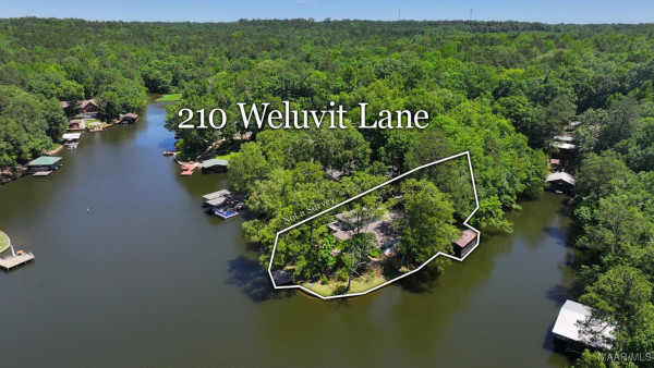 210 Weluvit Lane