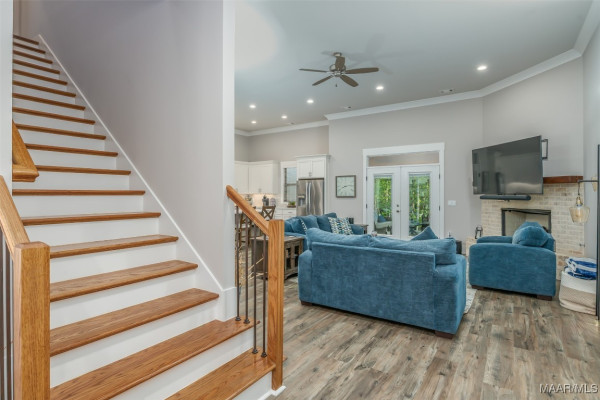1215 Brookwood Drive