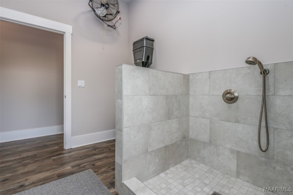 1215 Brookwood Drive