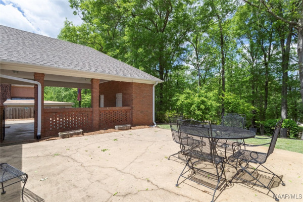 7711 Deer Trail Road