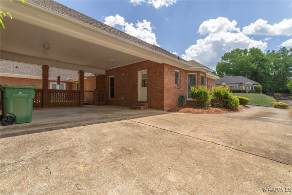 7711 Deer Trail Road