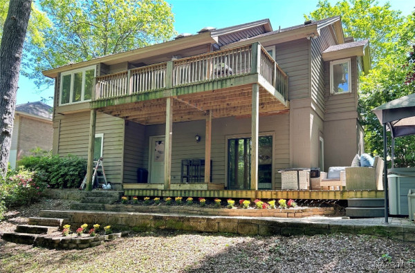 910 Running Brook Drive