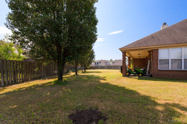 9272 WHISPINE Court