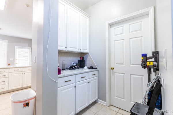 9272 WHISPINE Court