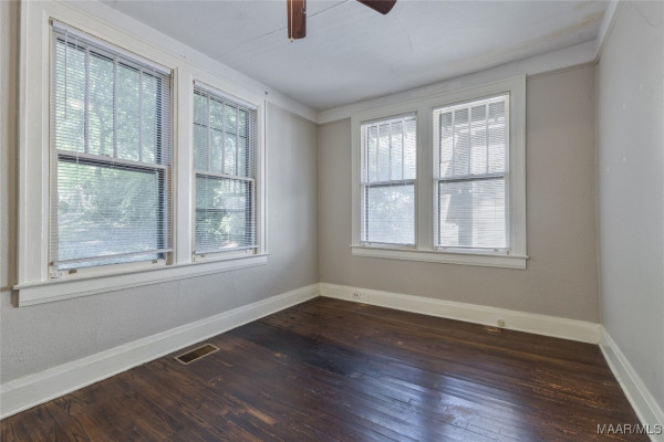 323 FINLEY Avenue