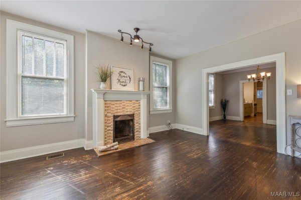 323 FINLEY Avenue