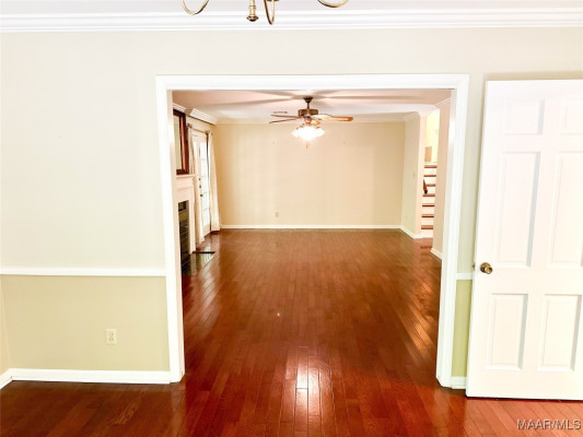 605 Noble Road