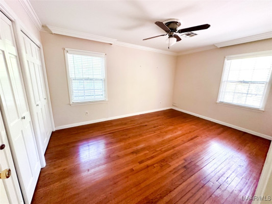 605 Noble Road