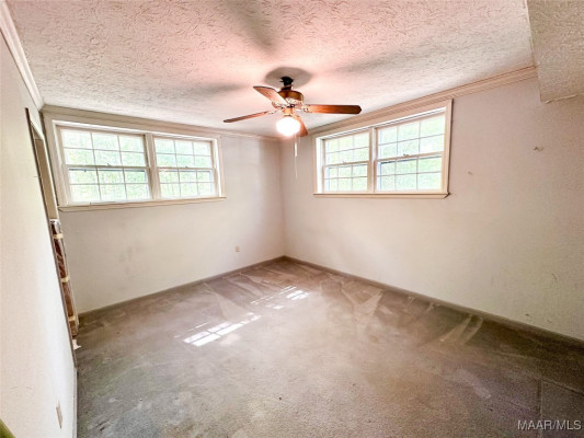 605 Noble Road
