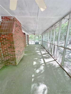 605 Noble Road