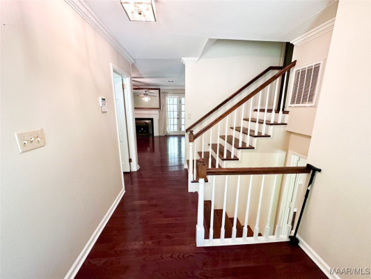 605 Noble Road