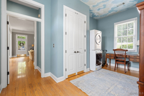 12 MYSTIC MOSS Street