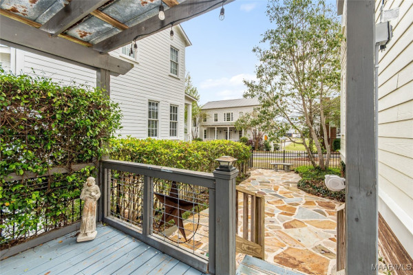 12 MYSTIC MOSS Street