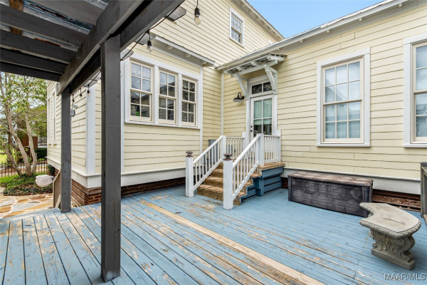 12 MYSTIC MOSS Street