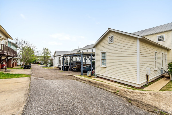 12 MYSTIC MOSS Street