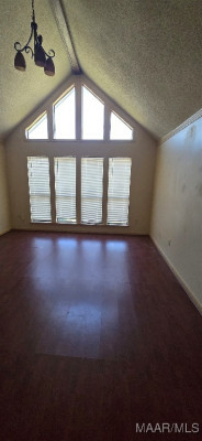 3313 Cross Creek Drive
