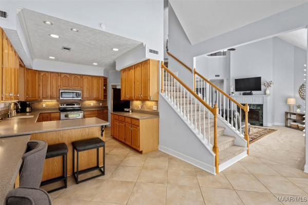 8035 Mossy Oak Drive