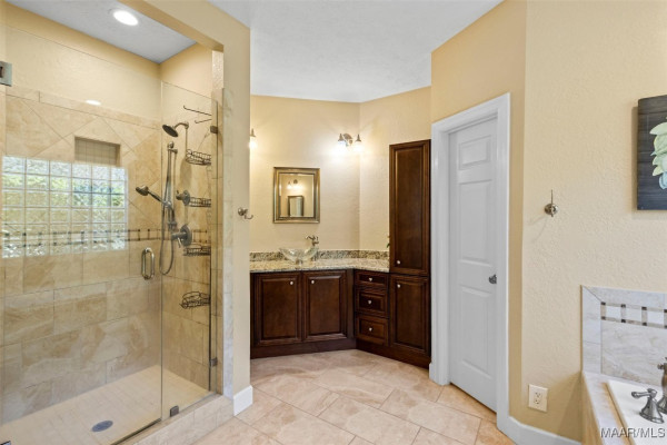 8035 Mossy Oak Drive