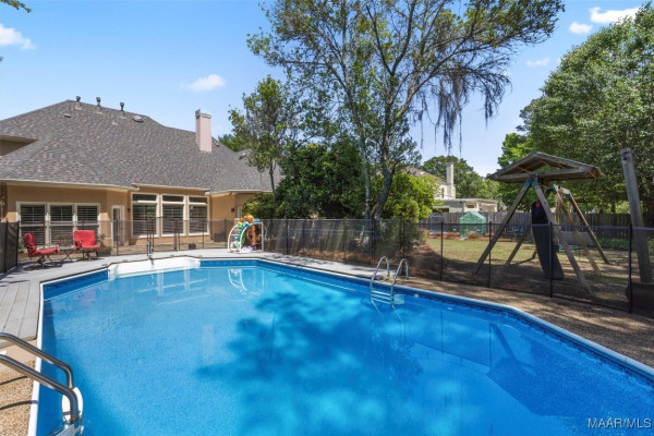 8035 Mossy Oak Drive