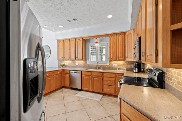 8035 Mossy Oak Drive