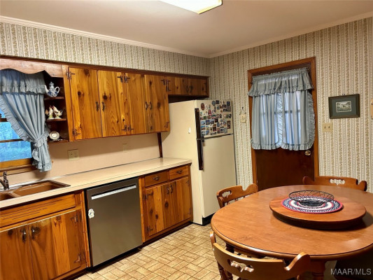 931 Frontenac Court