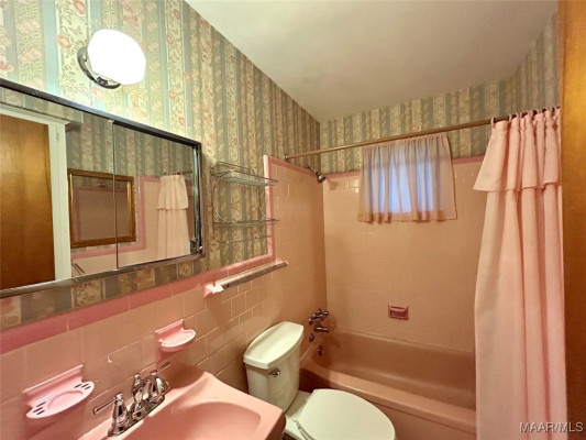 931 Frontenac Court
