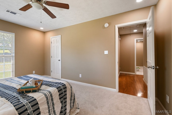 1603 Guiding Way