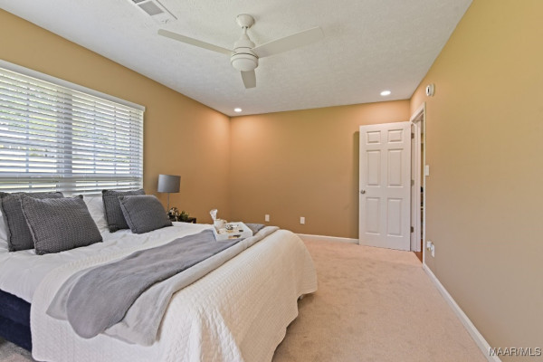 1603 Guiding Way