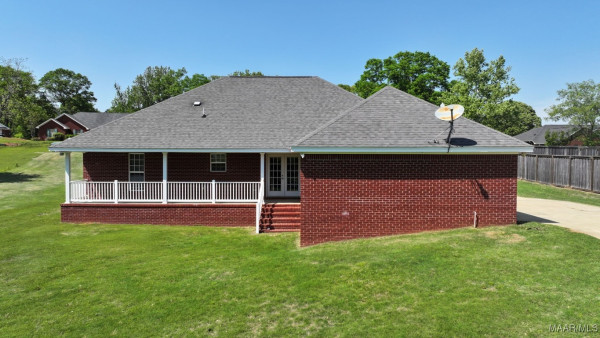 1603 Guiding Way